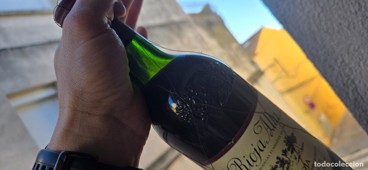 Coleccionismo de vinos y licores: Botella de vino para coleccionismo