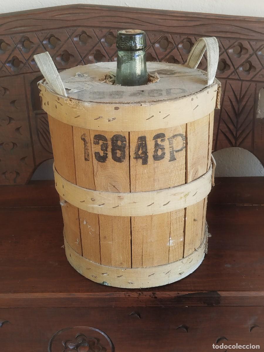 Coleccionismo de vinos y licores: Antigua damajuana de cristal verde marca Viresa,