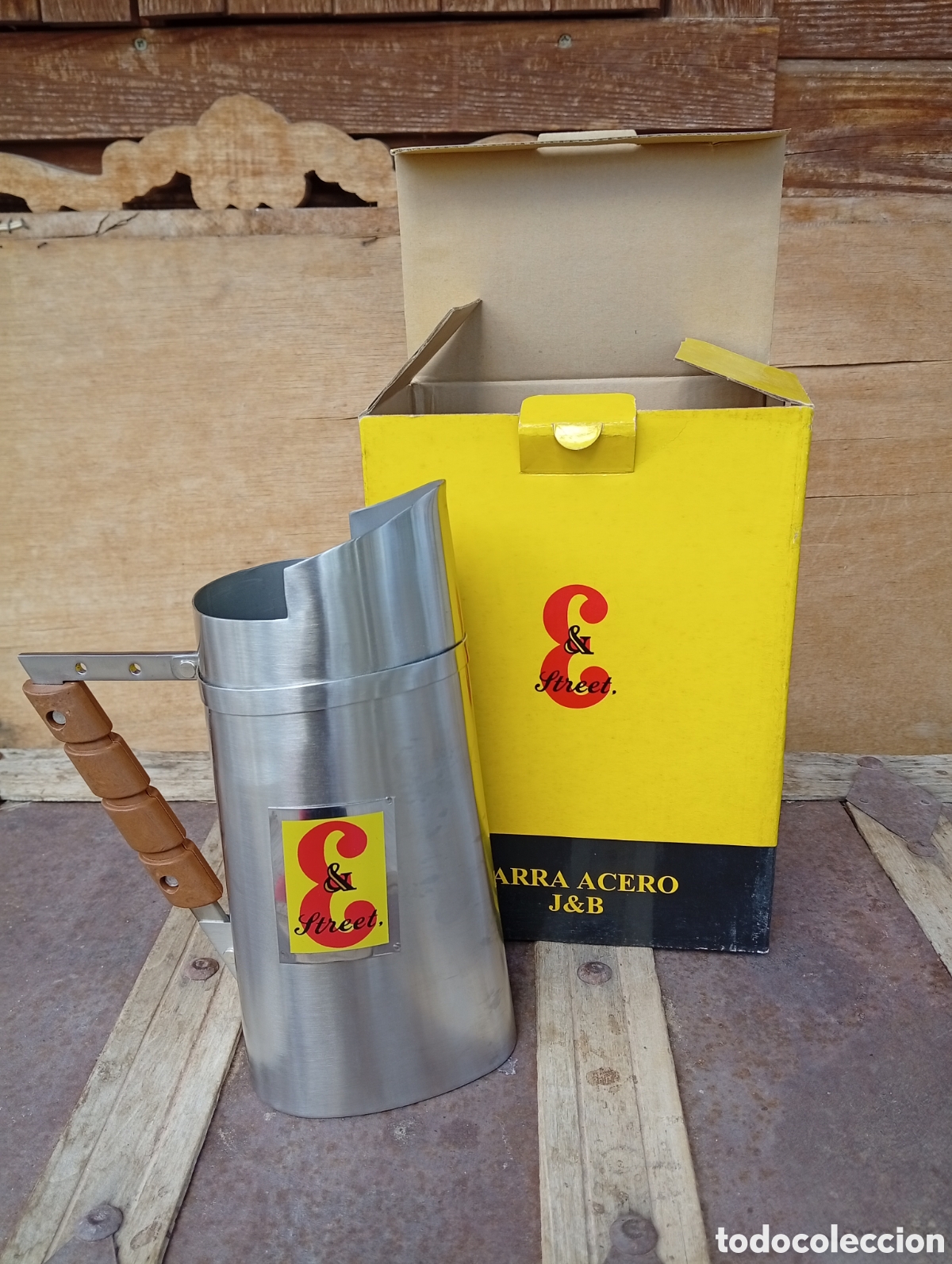 Coleccionismo de vinos y licores: JARRA ACERO WHISKY J&B * CAJA ORIGINAL