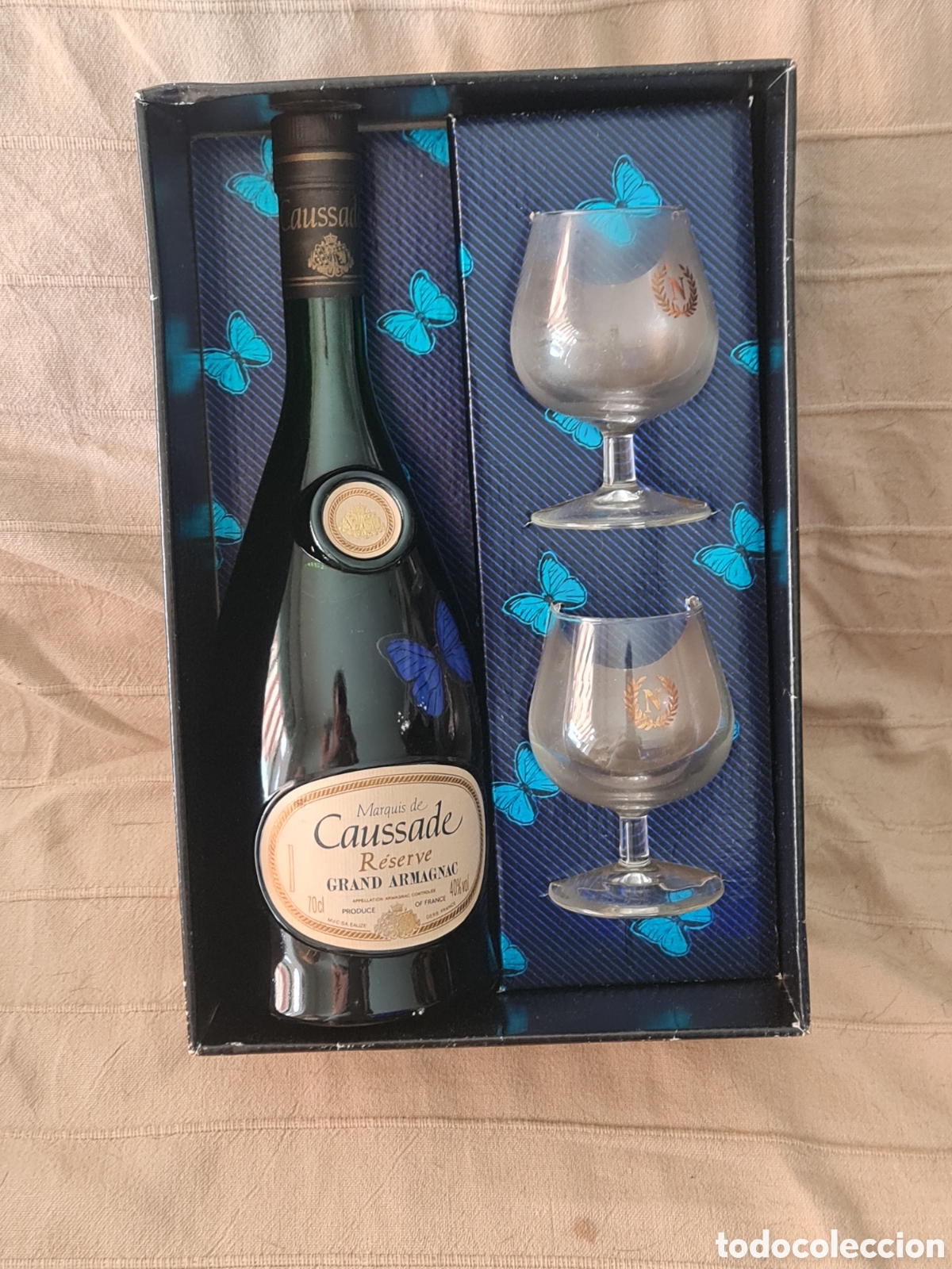 Coleccionismo de vinos y licores: Marquis de Caussade R&eacute;serve Grand Armagnac + 2 Copas (70cl) Vintage