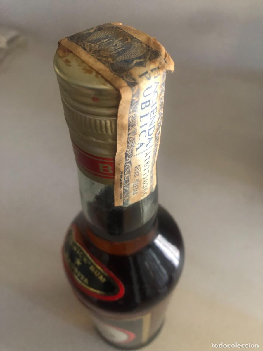Coleccionismo de vinos y licores: Botella de ron Negrita - Foto 3
