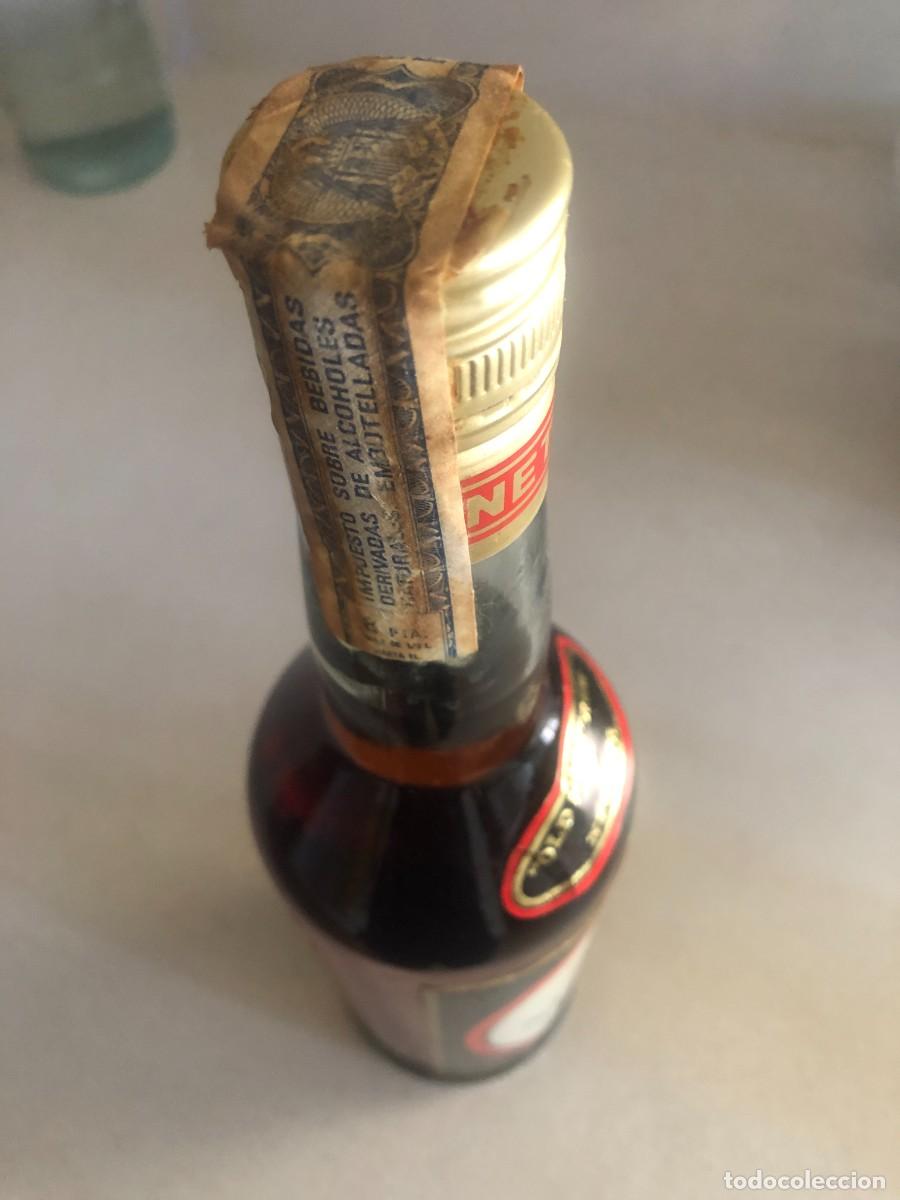 Coleccionismo de vinos y licores: Botella de ron Negrita - Foto 4