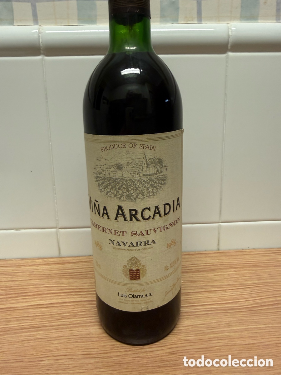 Coleccionismo de vinos y licores: Botella de Vi&ntilde;a Arcadia de 1988