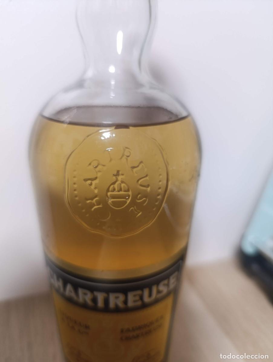 Coleccionismo de vinos y licores: Chartreuse Amarillo y torres - Foto 4