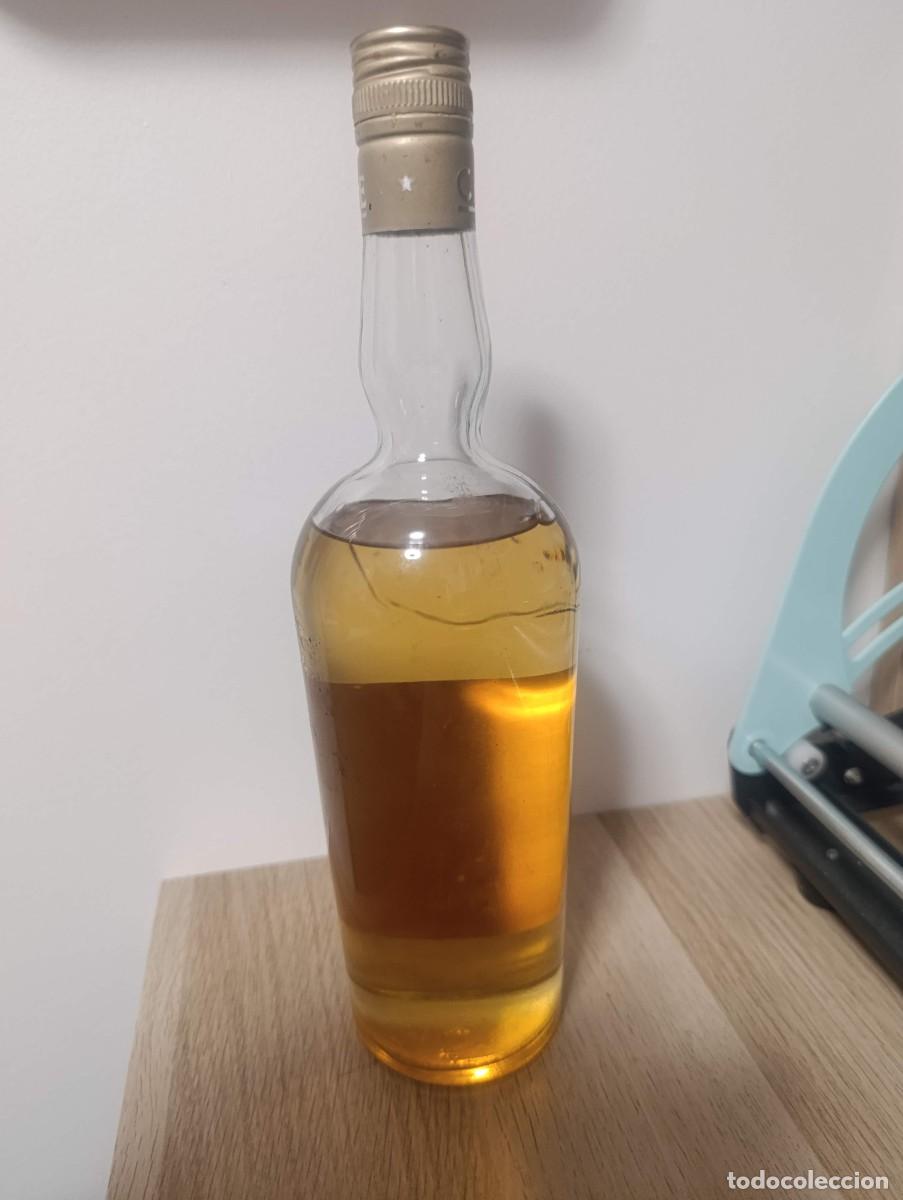 Coleccionismo de vinos y licores: Chartreuse Amarillo y torres - Foto 5