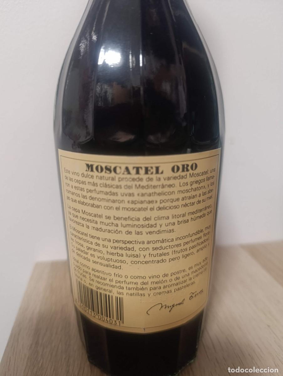 Coleccionismo de vinos y licores: Chartreuse Amarillo y torres - Foto 8
