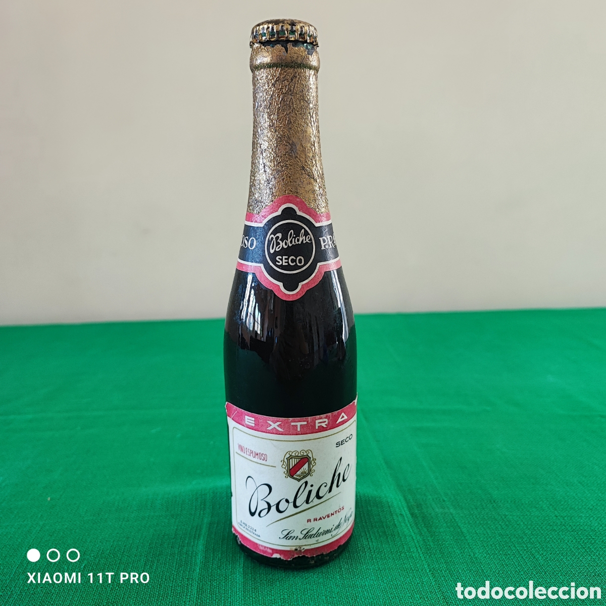 Coleccionismo de vinos y licores: Botell&iacute;n de vino espumoso Boliche, seco ( San Sadurn&iacute; de Noya ).