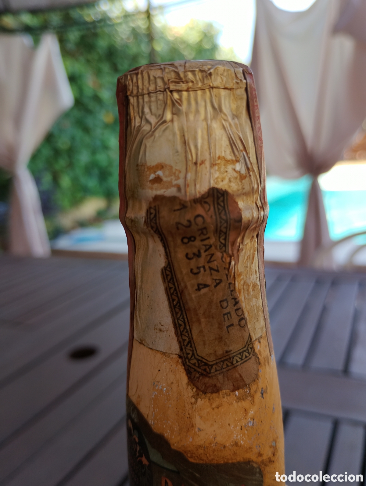 Coleccionismo de vinos y licores: Brandy Rafael precintada - Foto 7