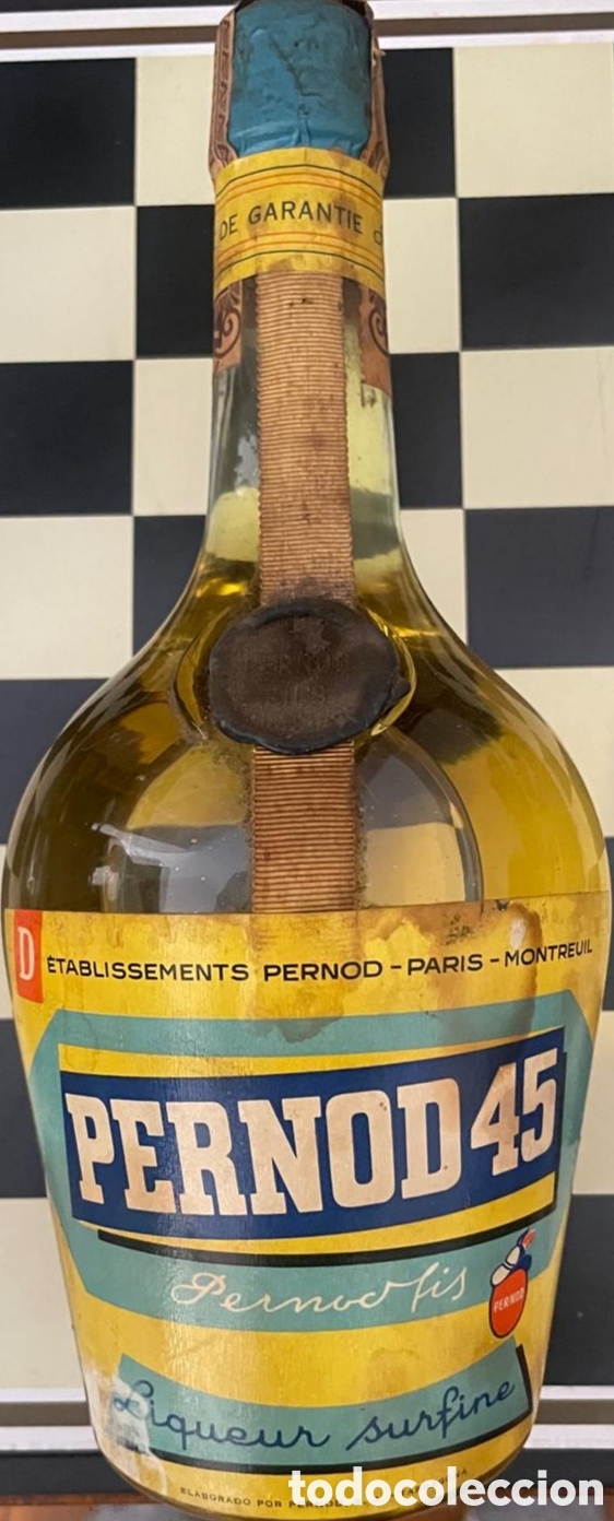 Coleccionismo de vinos y licores: Antigua botella Pernod 45 Liqueur Surfine - &Eacute;tablissements Pernod Paris-Montreuil (Elaborado en Tarr