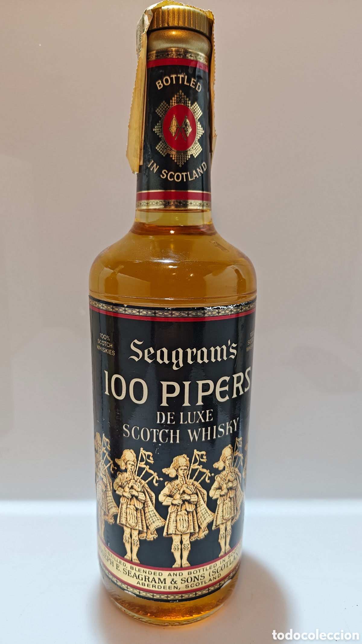 Coleccionismo de vinos y licores: Scotch Whisky Seagram's 100 Pipers De Luxe.