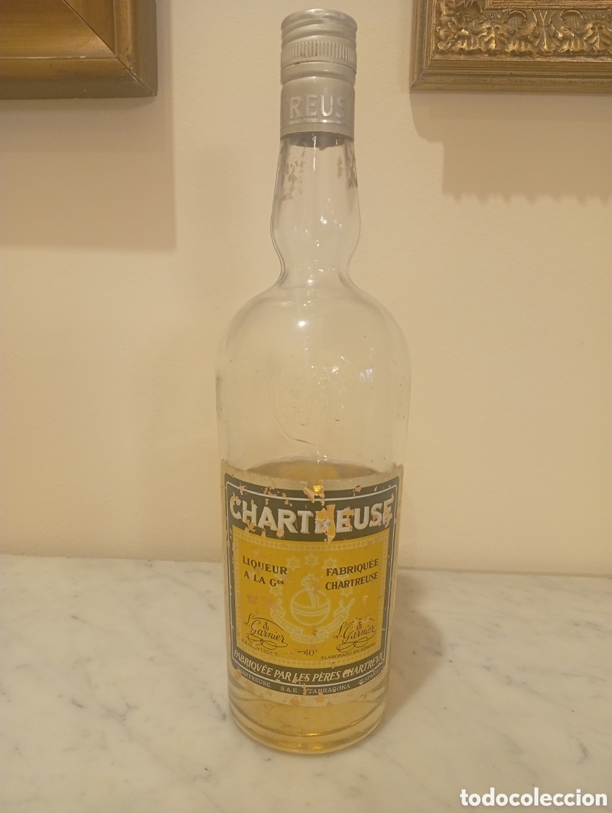 Coleccionismo de vinos y licores: botella Chartreuse Tarragona ABIERTA en las fotos se aprecia el nivel