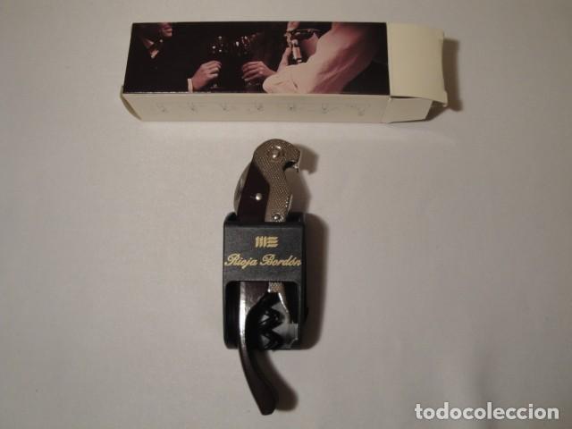 Coleccionismo de vinos y licores: Descorchador Rioja Bord&oacute;n, Pulltex Pullparrot. Nuevo.