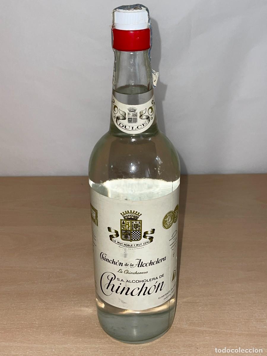 Coleccionismo de vinos y licores: Antigua Botella An&iacute;s CHINCH&Oacute;N de la Alcoholera La Chinchonesa La Muy Noble y Muy Leal Madrid Espa&ntilde;a