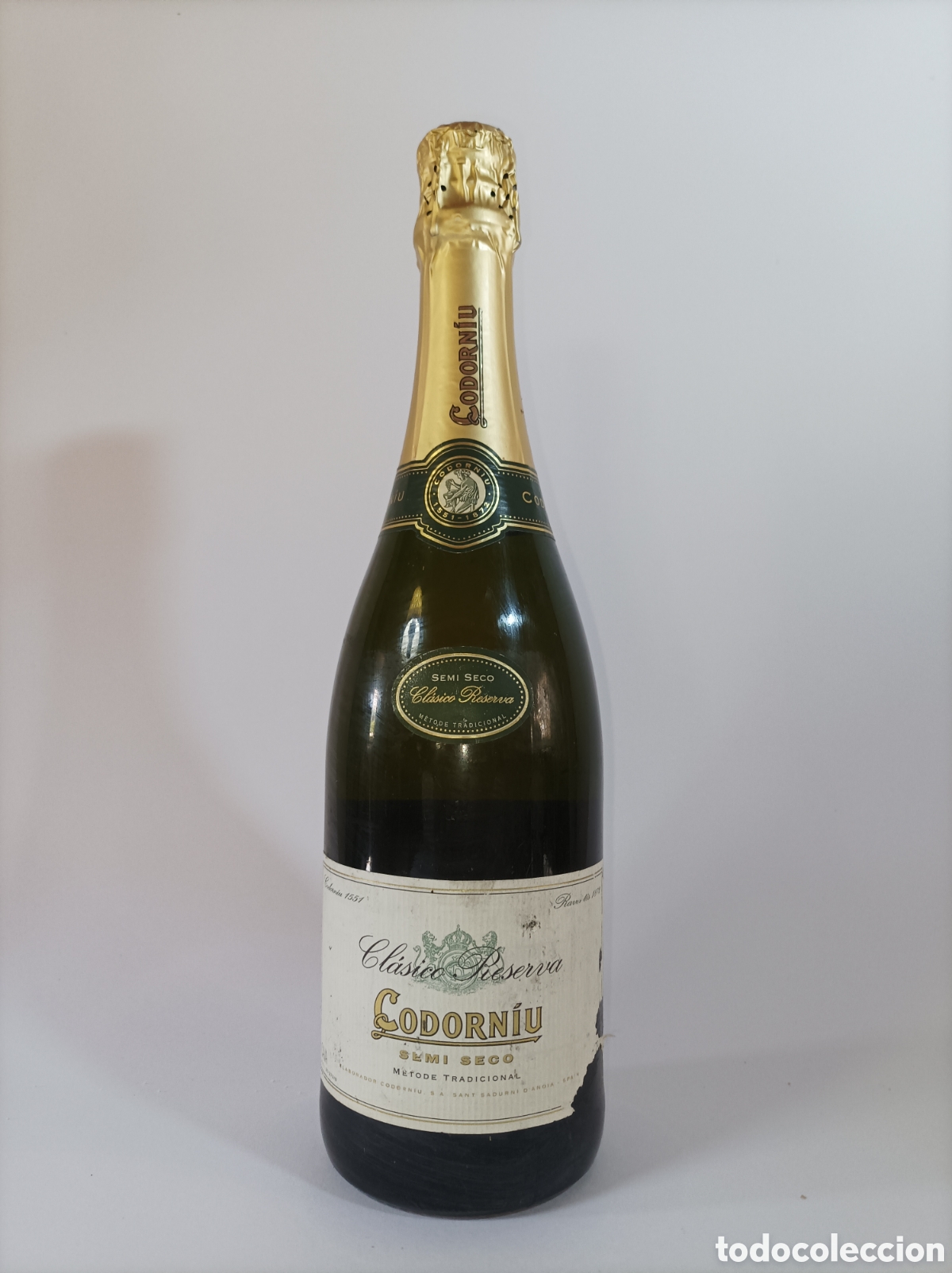 Coleccionismo de vinos y licores: CODORNIU. SEMI SECO. CL&Aacute;SICO RESERVA. METODO TRADICIONAL. BOTELLA CAVA ANTIGUA. VER FOTOS.