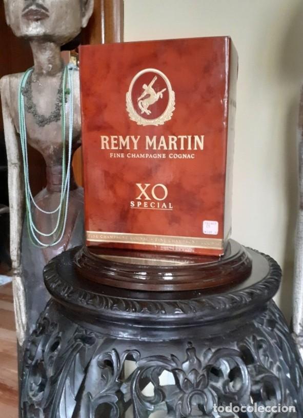 Coleccionismo de vinos y licores: REMY MARTIN FINE CHAMPAGNE COGNAC XO ESPECIAL EN ESTUCHE COGNAC FRANCES