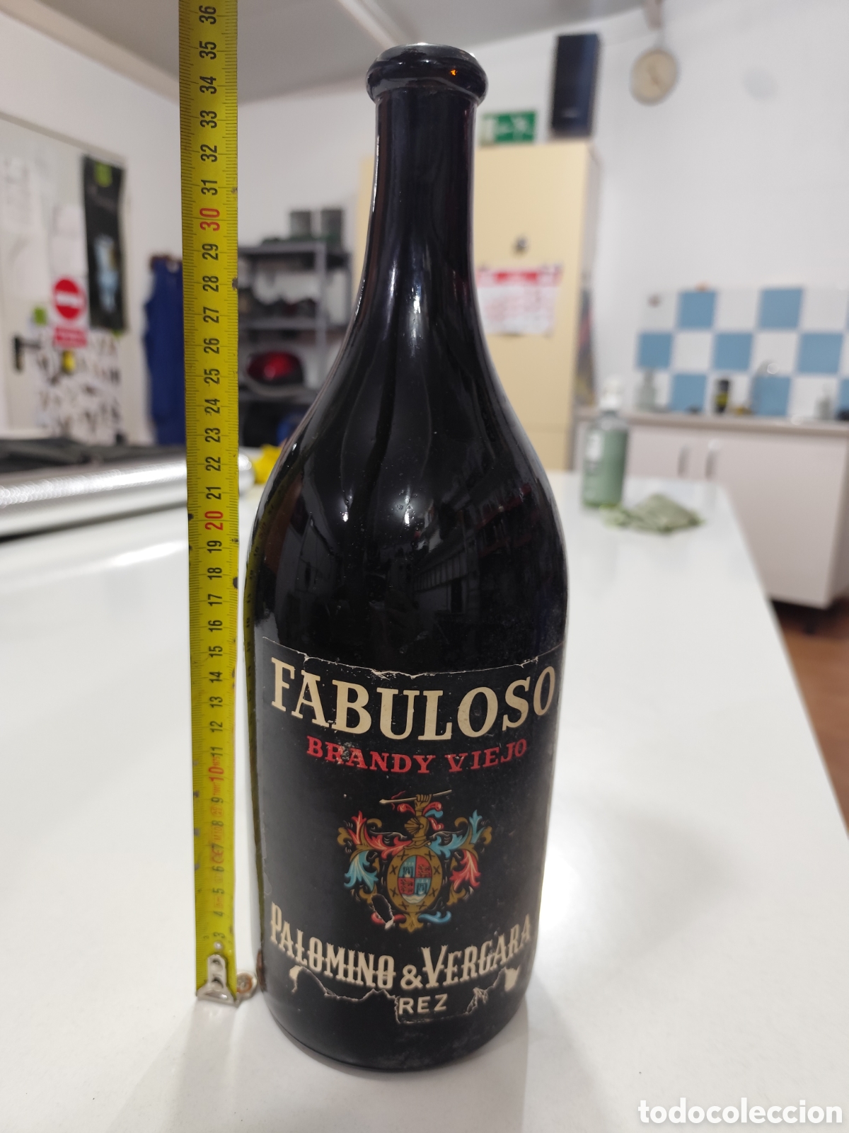 Coleccionismo de vinos y licores: Botell&oacute;n de 2,25 litros de Fabuloso Brandy Viejo Palomino & Vergara &ndash; Jerez &ndash; a&ntilde;os 70