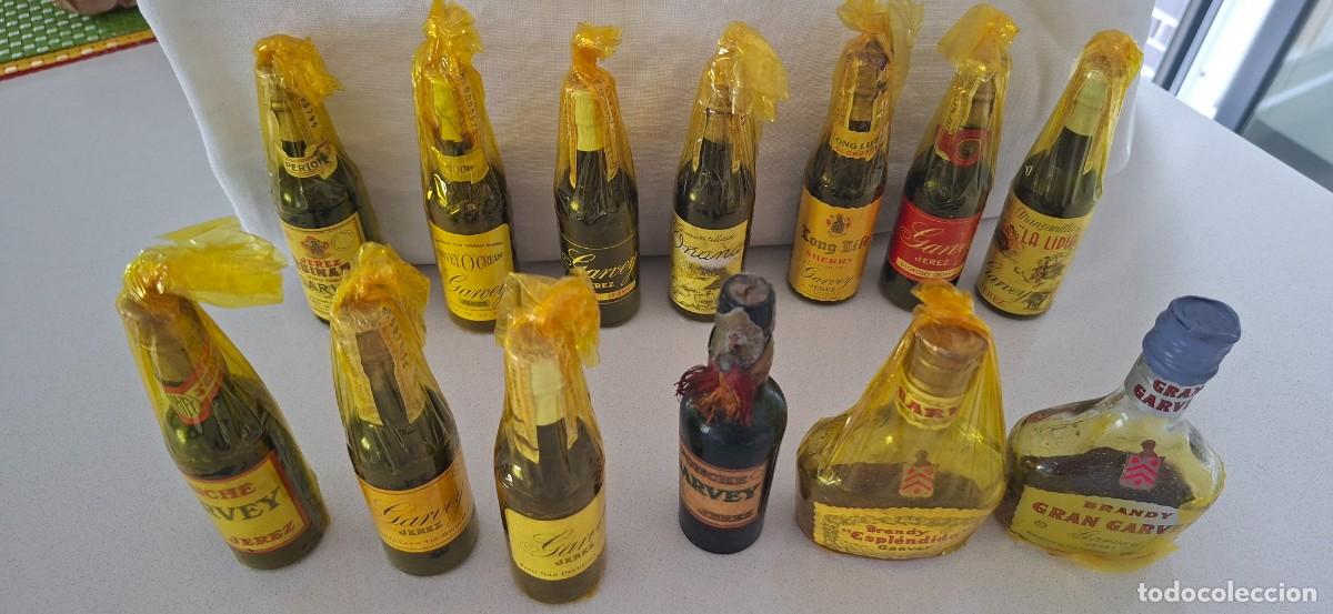 Coleccionismo de vinos y licores: LOTE DE 13 ANTIGUOS BOTELLINES - GARVEY JEREZ