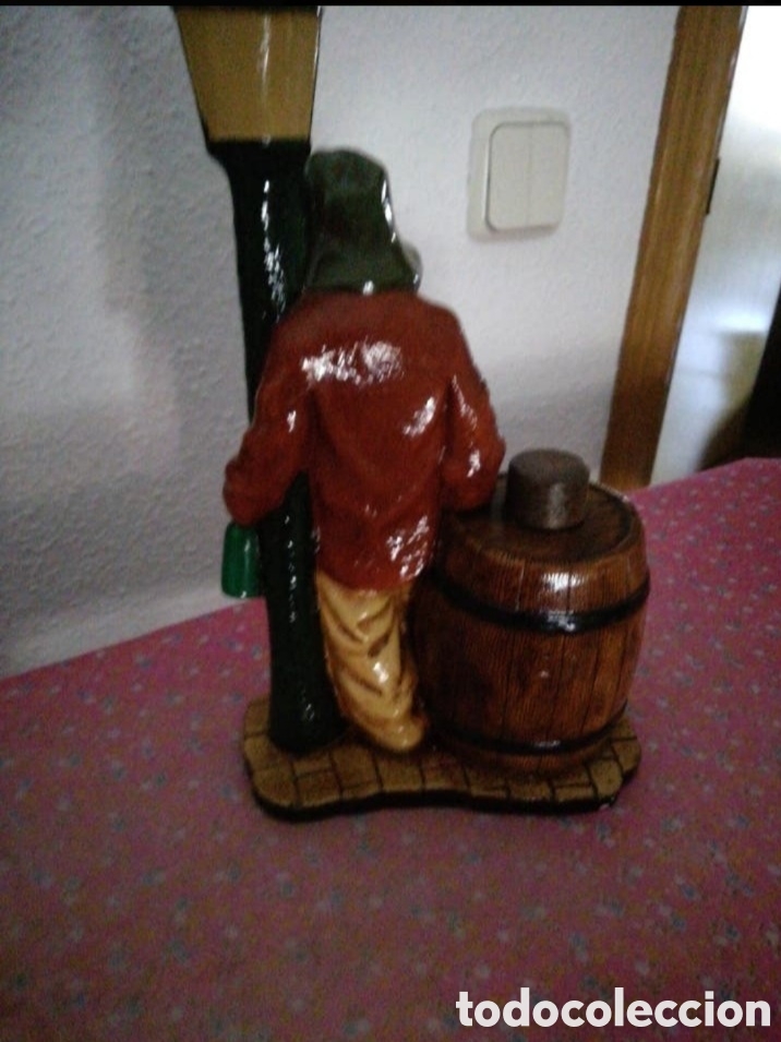 Coleccionismo de vinos y licores: Botella figura art&iacute;stica - Foto 3