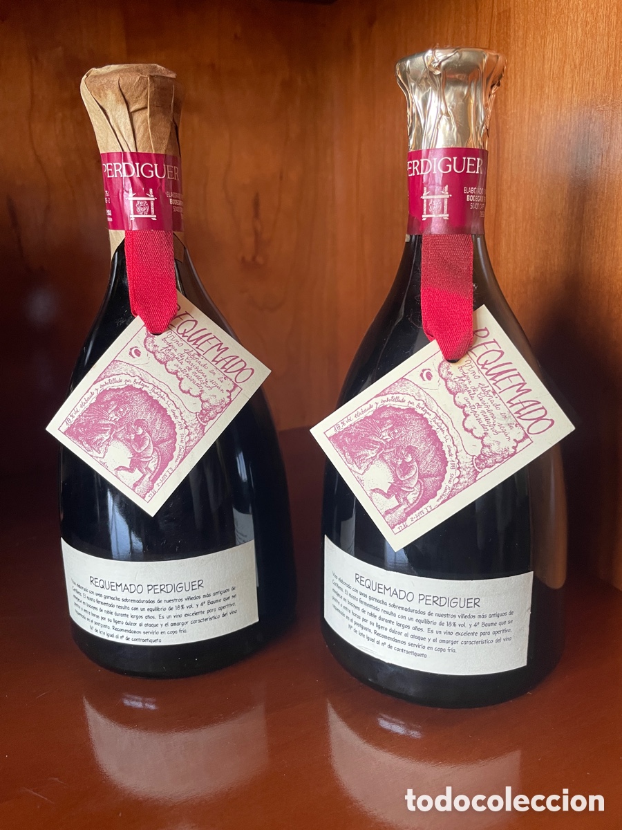 Coleccionismo de vinos y licores: 2 botellas Requemado Perdiguer - Foto 1