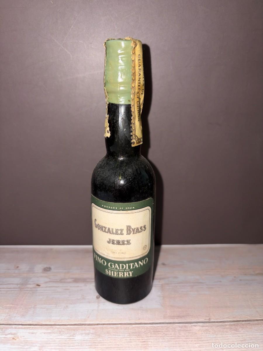 Coleccionismo de vinos y licores: BOTELL&Iacute;N. FINO GADITANO. GONZALEZ BYASS. JEREZ.