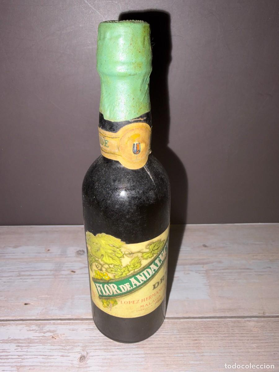 Coleccionismo de vinos y licores: BOTELL&Iacute;N. FLOR DE ANDALUCIA. DRY. LOPEZ HERMANOS S.A. MALAGA