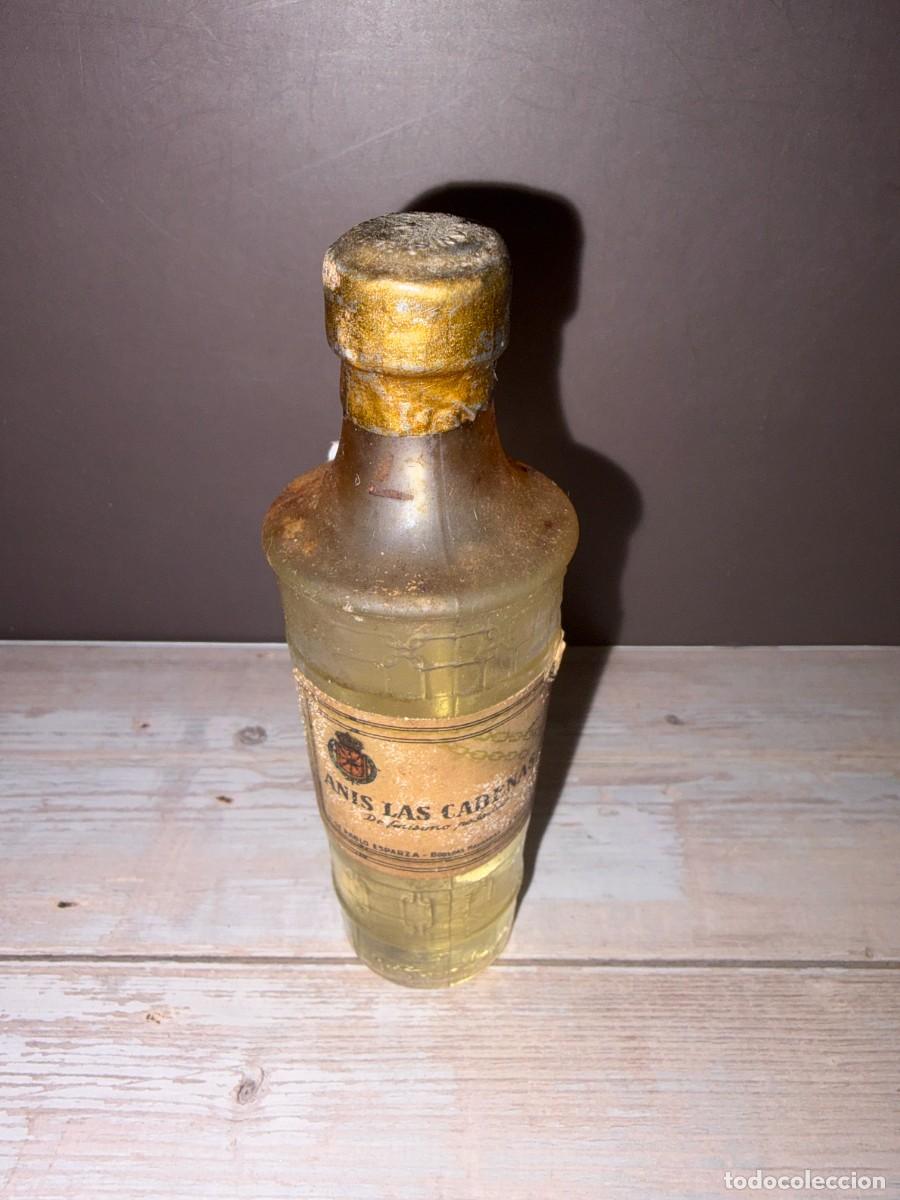 Collection of wines and liquors: BOTELL&Iacute;N. ANIS LAS CADENAS. BODEGAS NAVARRAS