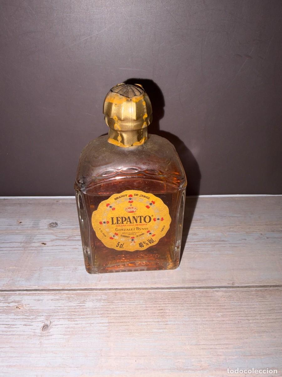 Coleccionismo de vinos y licores: BOTELL&Iacute;N. BRANDY DE JEREZ. LEPANTO. GONZALEZ BYASS