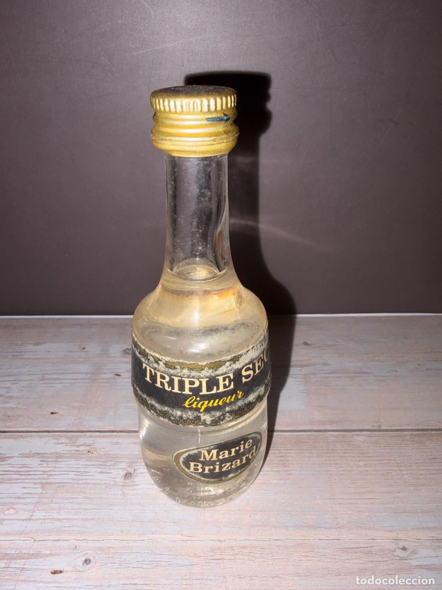 Coleccionismo de vinos y licores: BOTELL&Iacute;N. TRIPLE SEC LIQEUR. MARIE BRIZARD