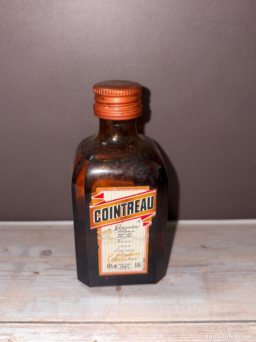 Coleccionismo de vinos y licores: BOTELL&Iacute;N. LICOR CONTREAU. - Foto 1