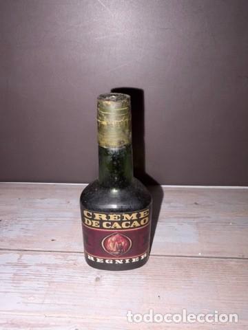 Coleccionismo de vinos y licores: BOTELL&Iacute;N. CREMA DE CACAO. REGNIER