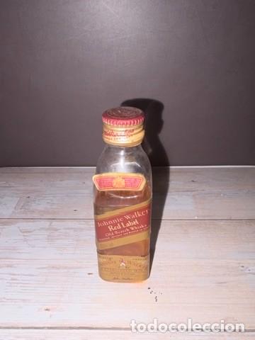 Coleccionismo de vinos y licores: BOTELL&Iacute;N. OLD SCOTCH WHISKY. JOHNNIE WALKER RED LABEL.