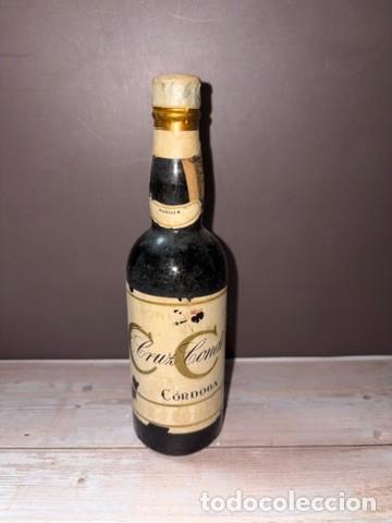 Coleccionismo de vinos y licores: BOTELL&Iacute;N. R. CRUZ CONDE. MORILES. CORDOBA