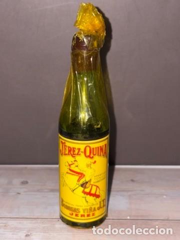 Coleccionismo de vinos y licores: BOTELL&Iacute;N. JEREZ-QUINA. BODEGAS VI&Ntilde;A J.T. JEREZ