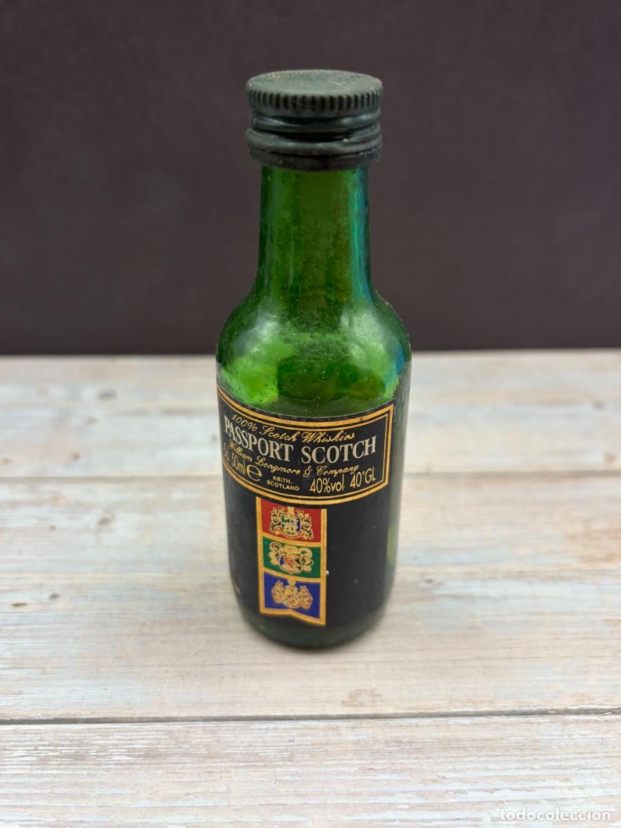 Collezionismo di vini e liquori: BOTELL&Iacute;N. SCOTCH WHISKY. PASSPORT SCOTCH