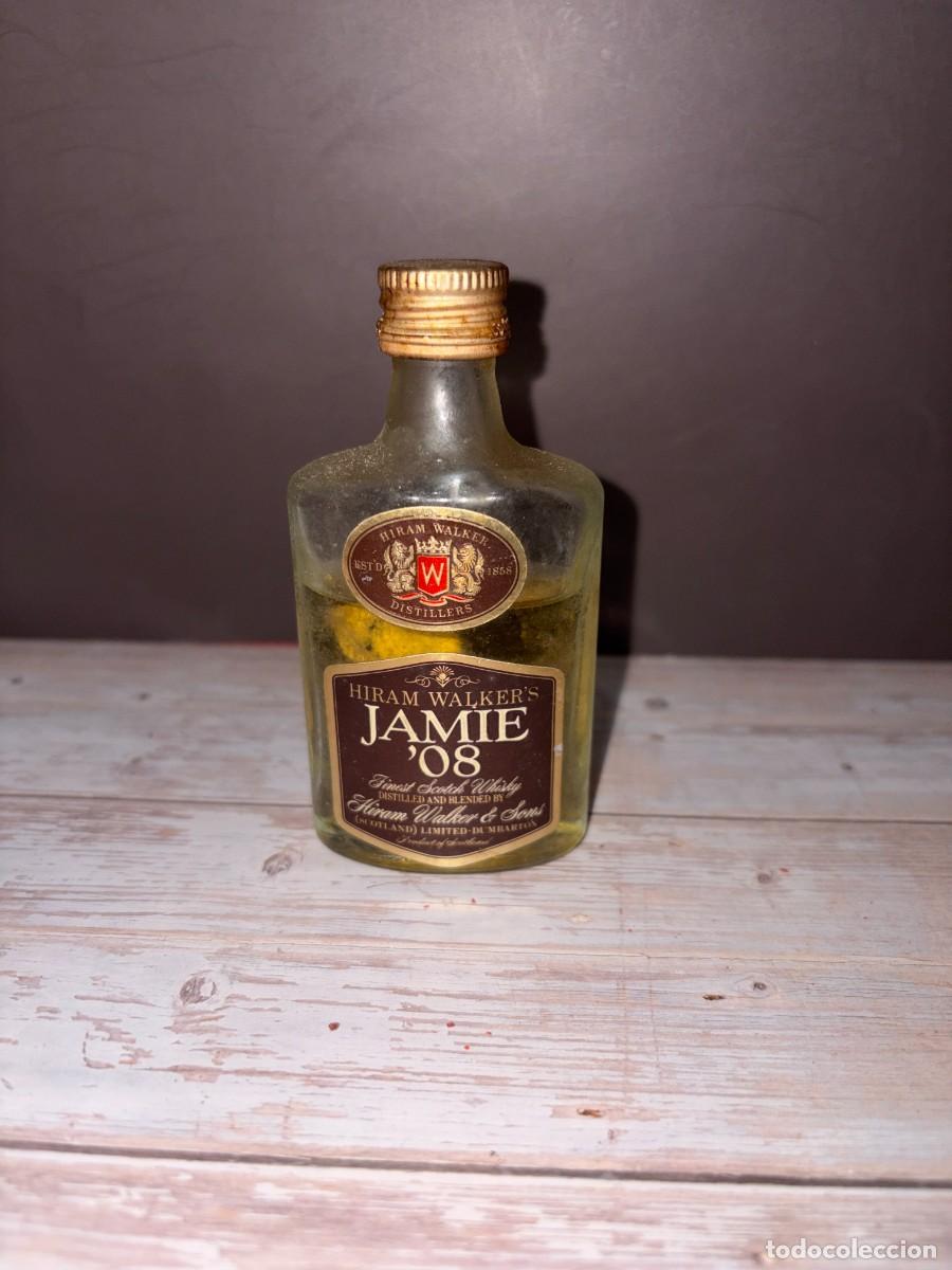 Coleccionismo de vinos y licores: BOTELL&Iacute;N. WHISKY. HIRAM WALJER'S. JAMIE 08
