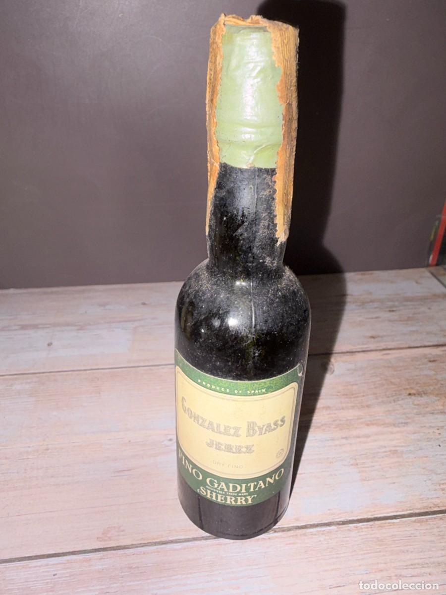 Coleccionismo de vinos y licores: BOTELL&Iacute;N. FINO GADITANO. GONZALEZ BYASS. JEREZ.