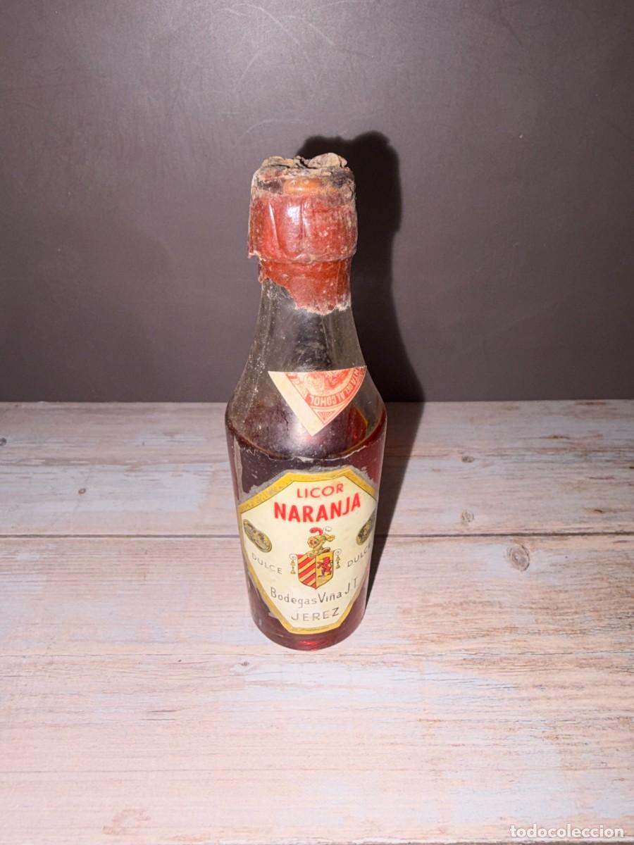Coleccionismo de vinos y licores: BOTELL&Iacute;N. LICOR DE NARANJA. BODEGAS VI&Ntilde;A J.T. JEREZ