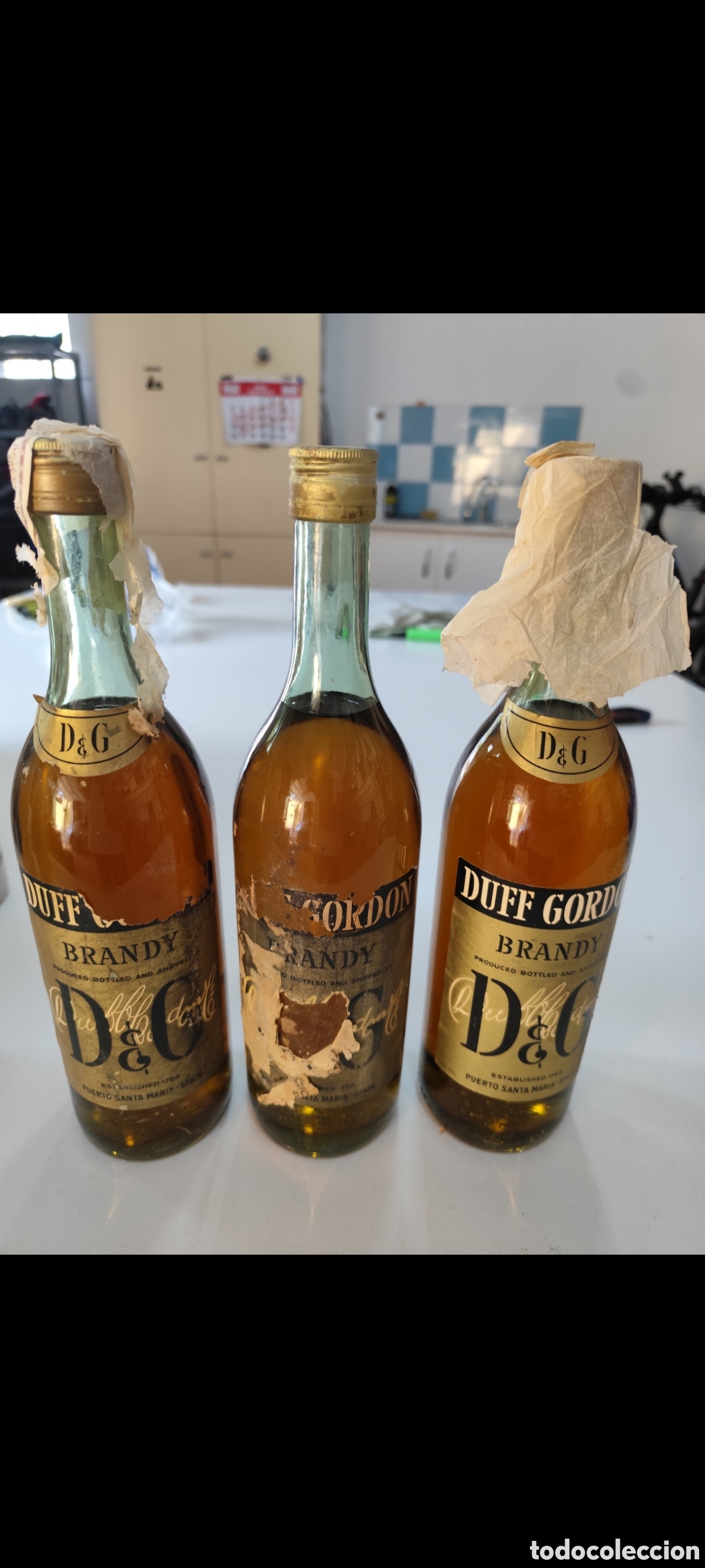 Coleccionismo de vinos y licores: 3 Botellas Brandy Duff Gordon D&G 1 Litro &ndash; Dos con Precinto 4 Pesetas &ndash; A&ntilde;os 70
