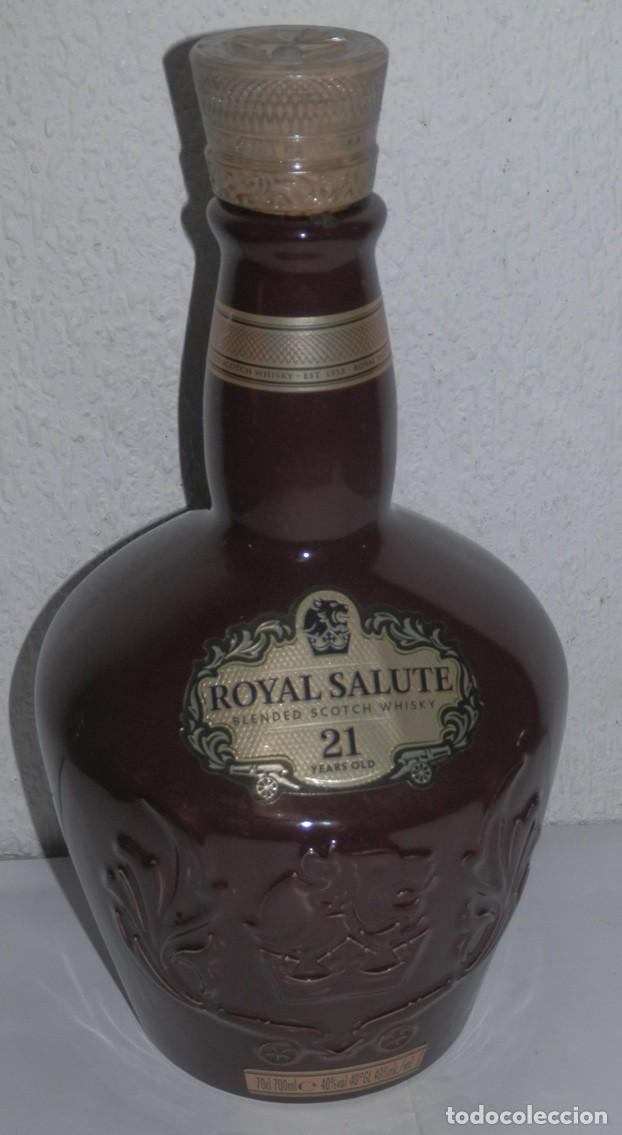 Coleccionismo de vinos y licores: BOTELLA DEL WHISKY ROYAL SALUTE