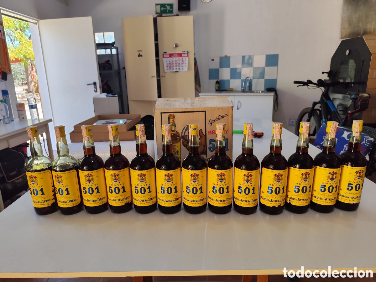 Coleccionismo de vinos y licores: Lote 13 Botellas Brandy 501 Terry &ndash; 1 Litro &ndash; Precintos de 4 pesetas + Caja Original