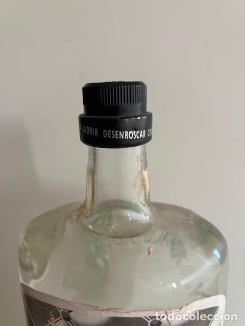 Coleccionismo de vinos y licores: Botella antigua Gin KIBER - Foto 3