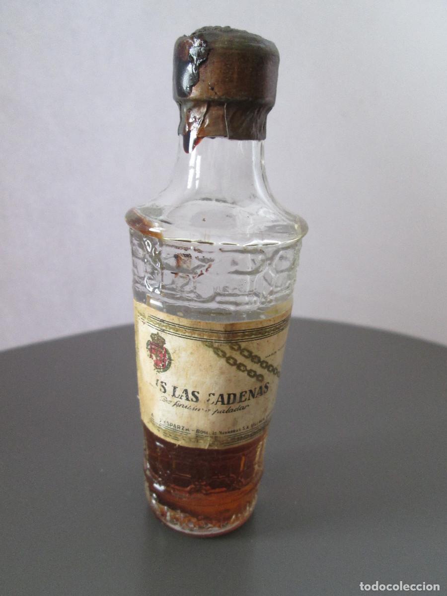 Colecionismo de vinhos e licores: BOTELLIN MINIATURA LICOR - ANIS LAS CADENAS - NAVARRA - MEDIA