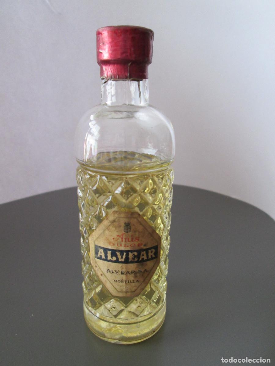Collezionismo di vini e liquori: BOTELLIN MINIATURA LICOR - ANIS DULCE ALVEAR - MONTILLA - SEMILLENA