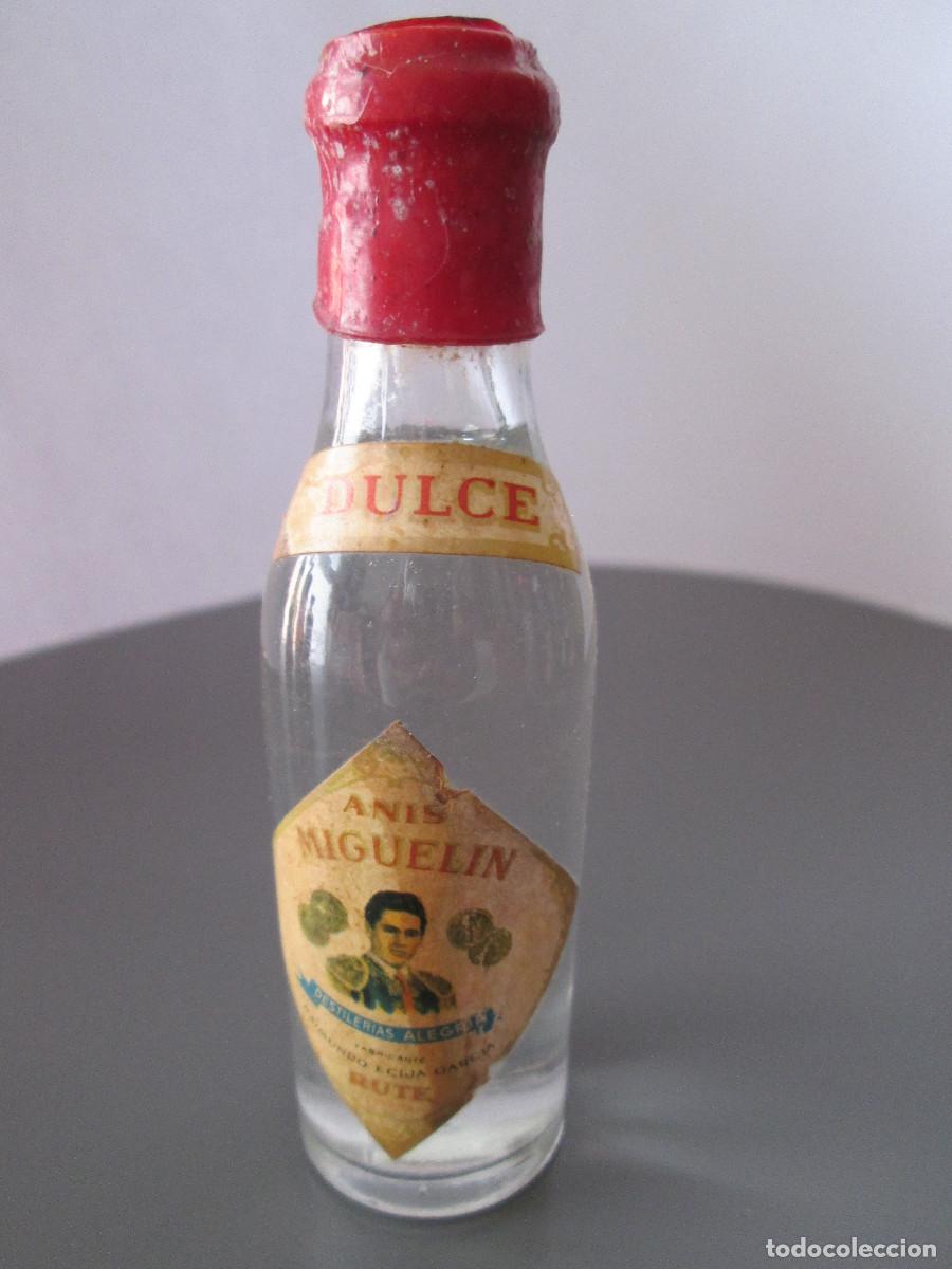 Coleccionismo de vinos y licores: BOTELLIN MINIATURA LICOR - ANIS MIGUELIN - DULCE- RUTE - LLENA