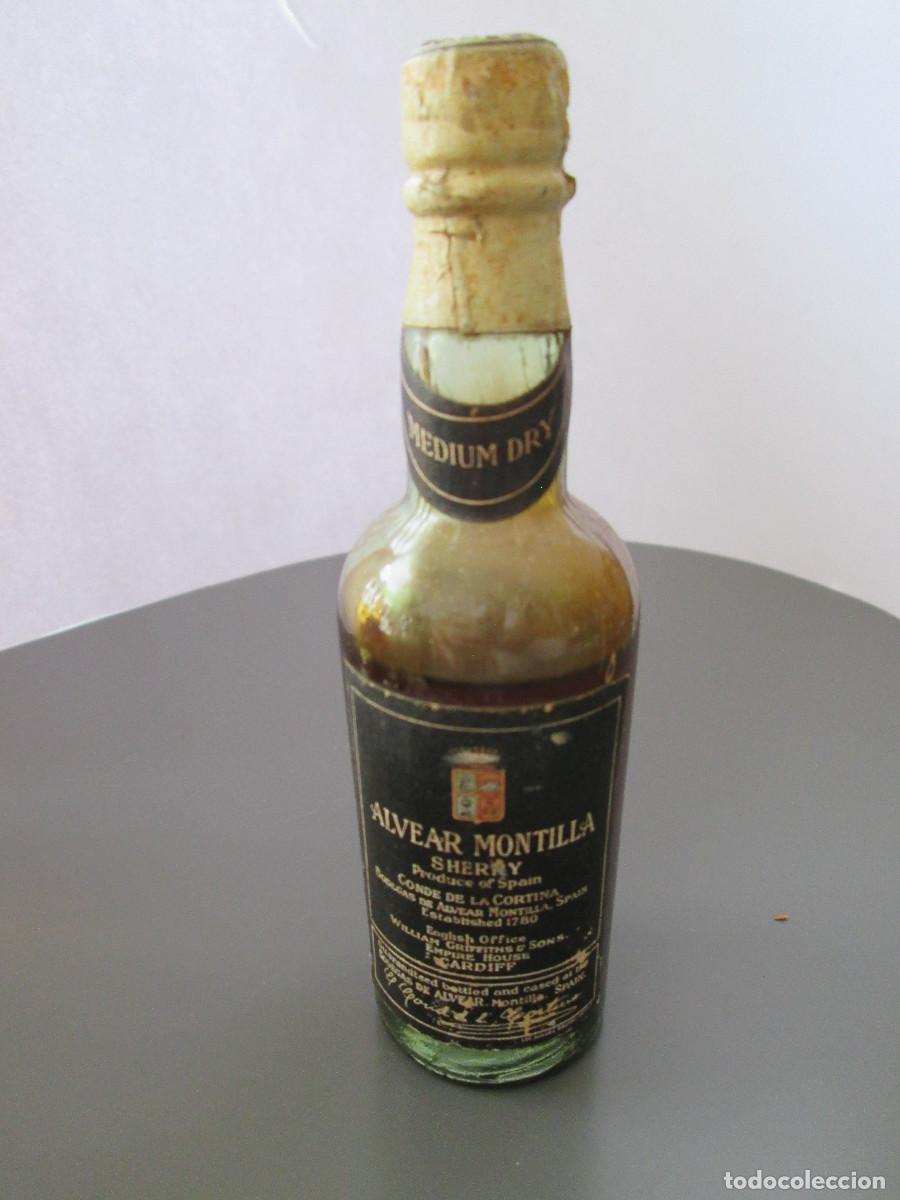 Coleccionismo de vinos y licores: BOTELLIN MINIATURA LICOR - ALVEAR MONTILLA SHERRY - MEDIUM DRY - MEDIADA