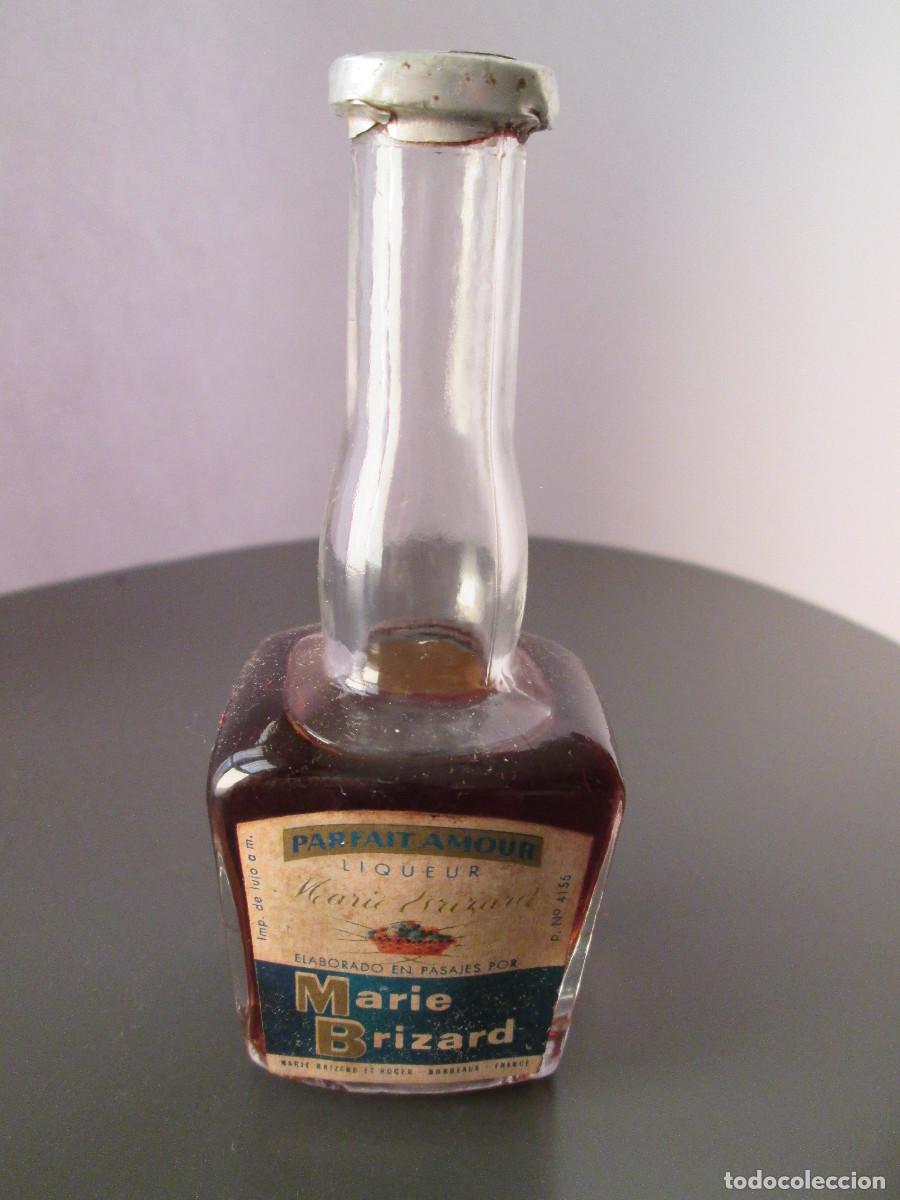 Coleccionismo de vinos y licores: BOTELLIN MINIATURA LICOR - MARIE BRIZARD - PARFAIT AMOUR LICOR