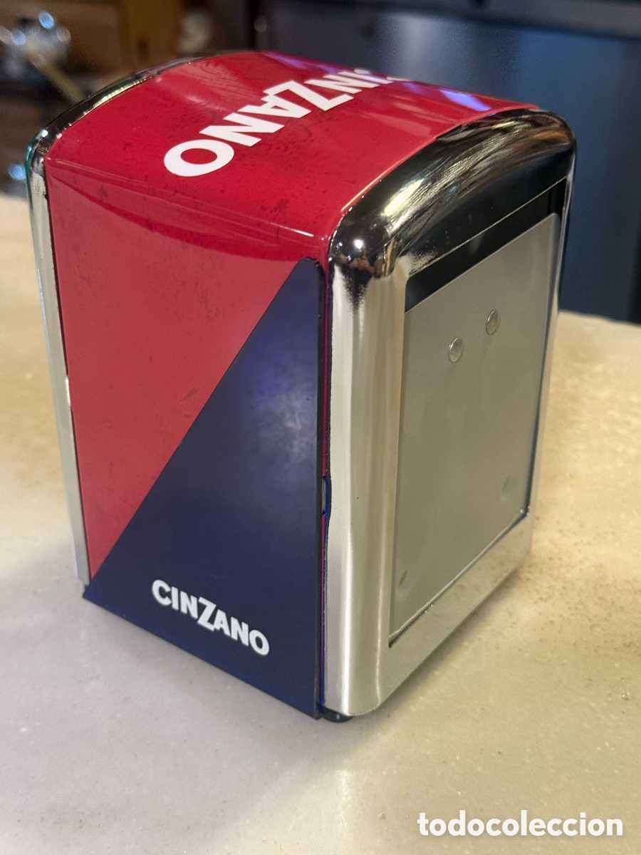 Collection of wines and liquors: Servilletero CINZANO