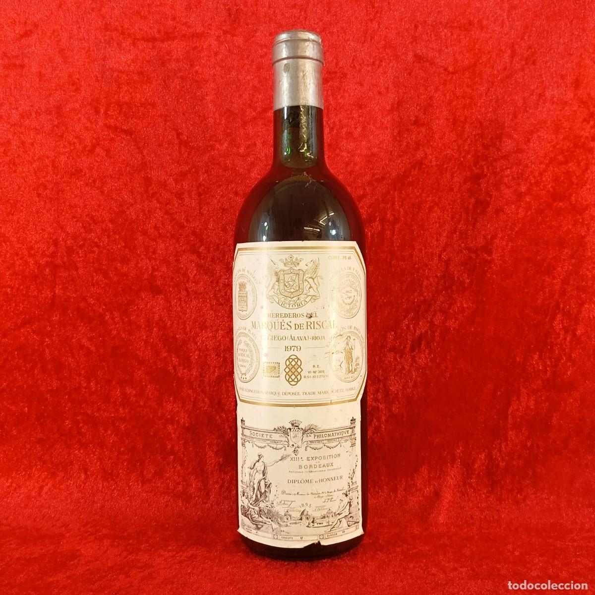 Collection of wines and liquors: BOTELLA - HEREDEROS DEL MARQU&Eacute;S DE RISCAL - ELCIEGO &Aacute;LAVA - 1979 - VINO