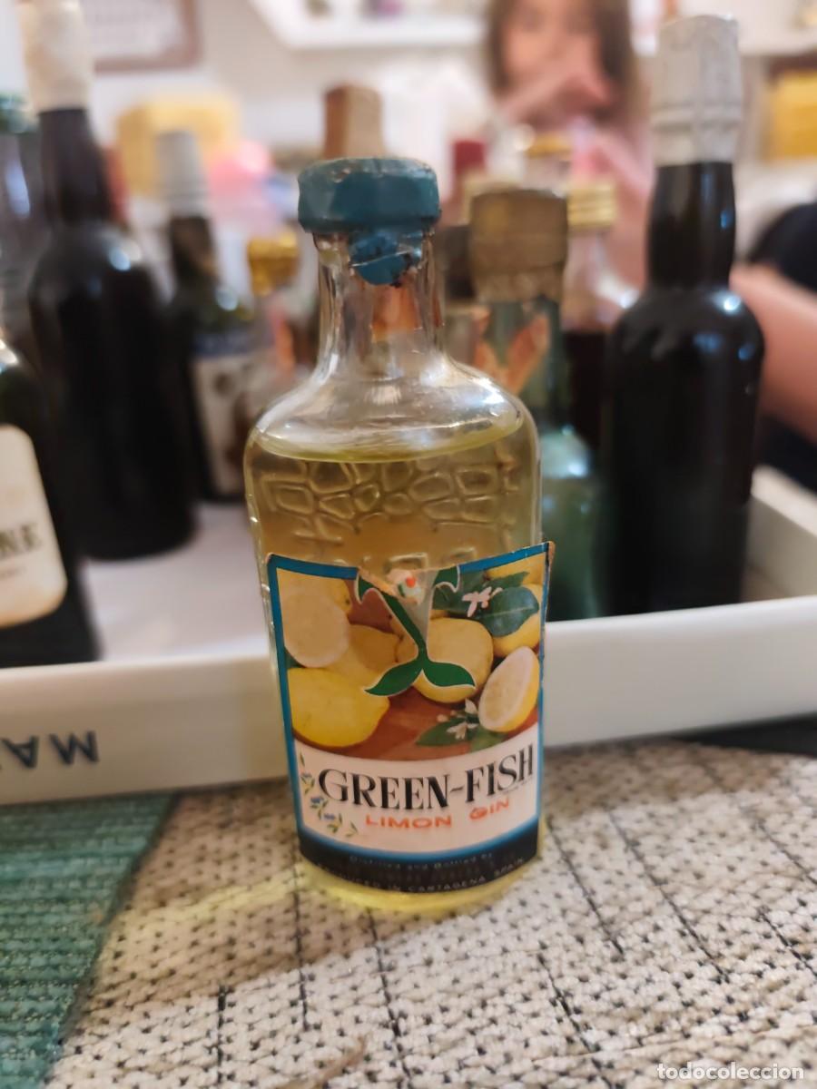 Coleccionismo de vinos y licores: Green-fish lim&oacute;n gin - Foto 1