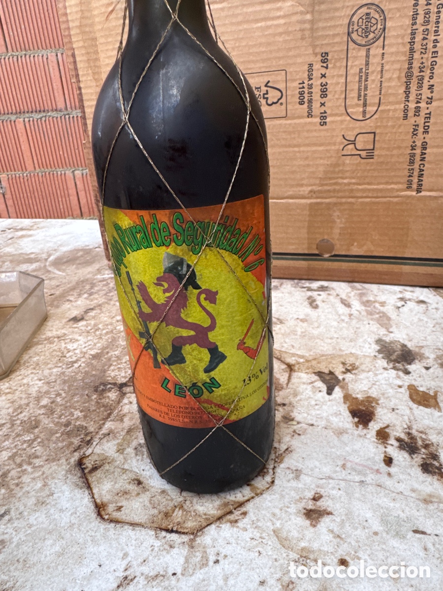 Coleccionismo de vinos y licores: Vino Conmemorativa GRS 6 Le&oacute;n - Grupo Rural de Seguridad Guardia Civil -